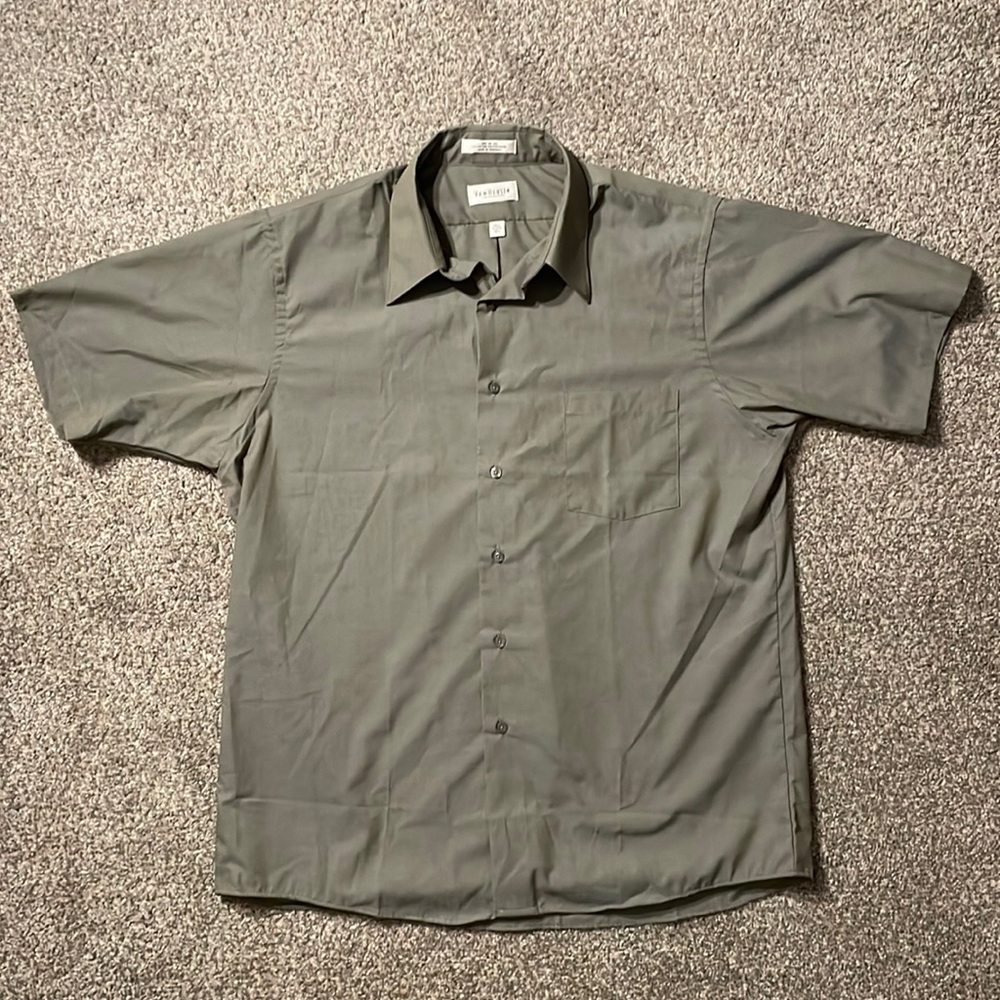 Van Heusen Short Sleeve Dress Shirt - Men’s 16.5